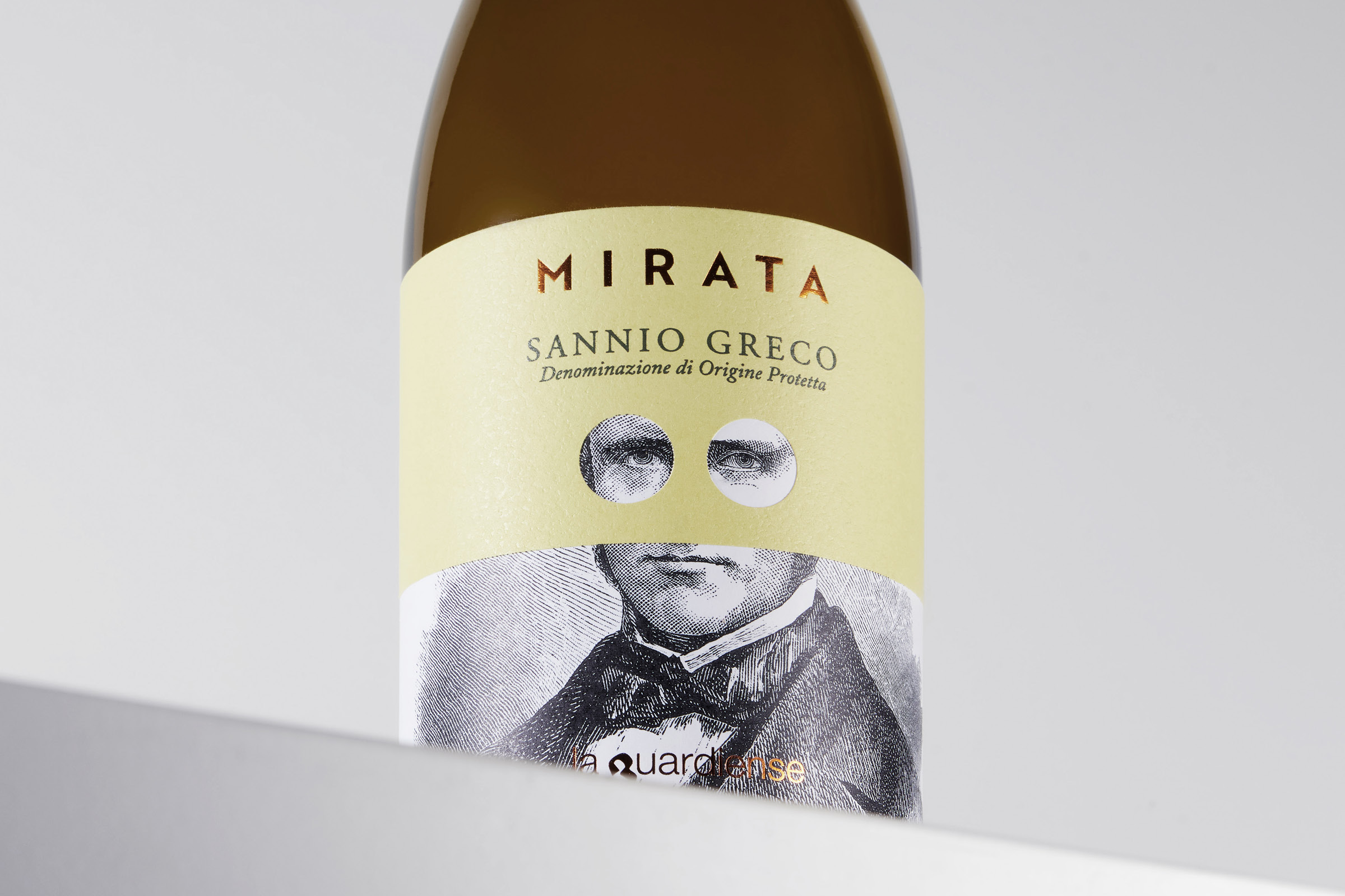Discovering Mirata Wines: A New Wine Packaging Design