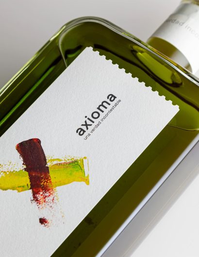 Axioma Extra Virgin Olive Oil: Unveiling Premium Packaging Design by